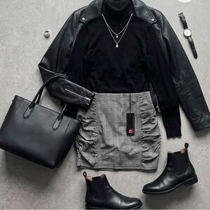 Classic Gray Ruched Mini Skirt - Sleek Everyday Style